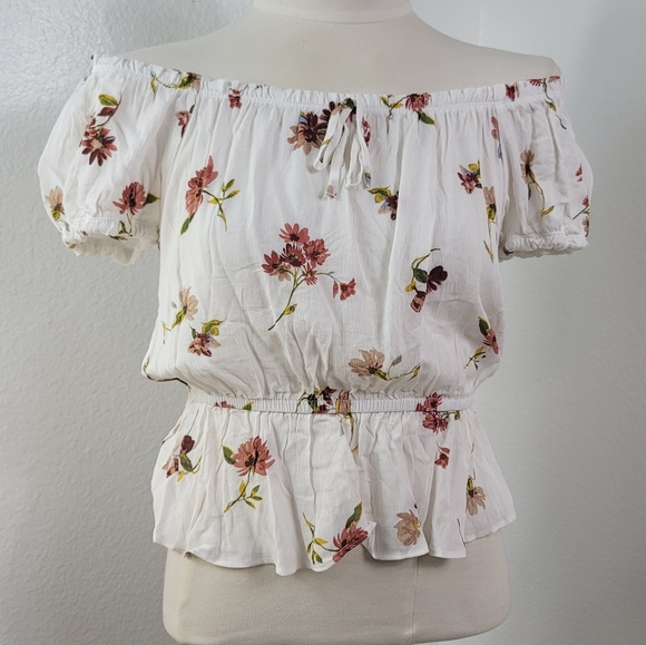 MOA MOA PARISIAN PETITE OFF SHOULDER TOP IN FLORAL PRINT - Picture 14 of 14